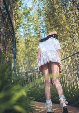 我在开会他在下添好爽视频_BD韩语手机免费观看